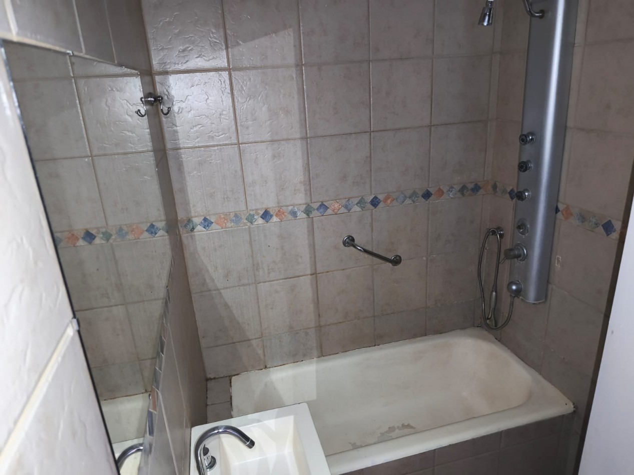 Departamento- Avda. Rivadavia