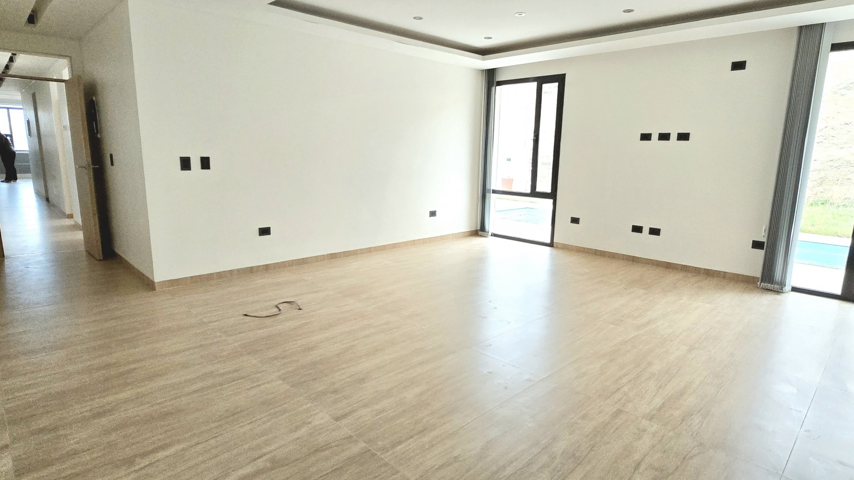 CASA NIVEL GERENCIAL - BARRIO PRIVADO