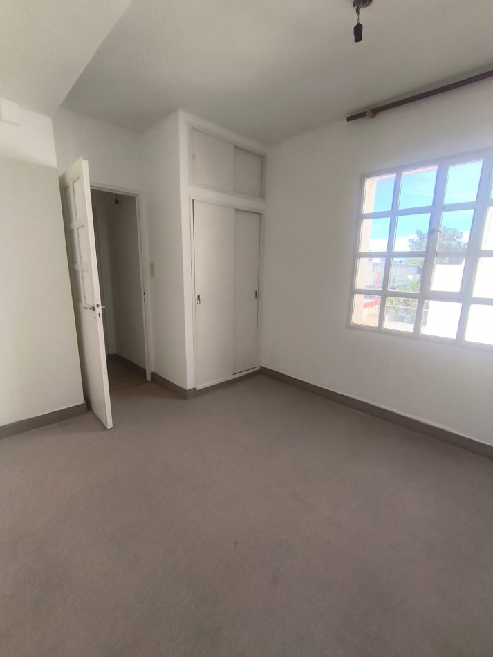 CASA EN VENTA PUEYRREDON