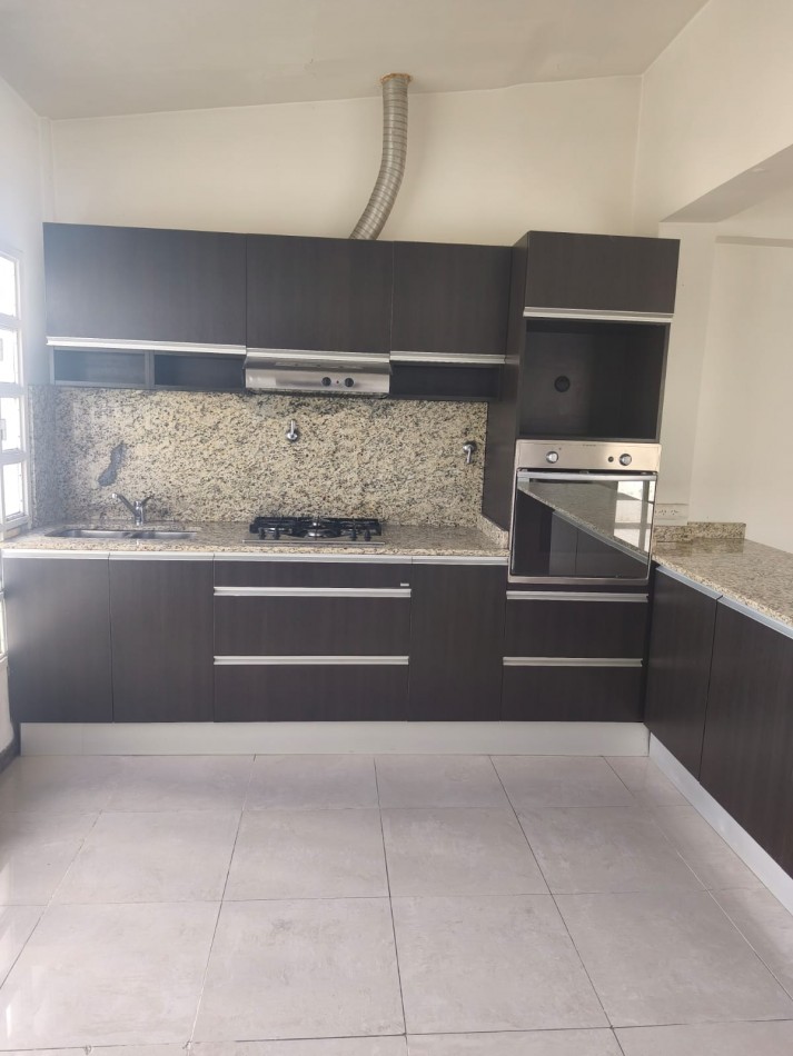 CASA EN VENTA PUEYRREDON