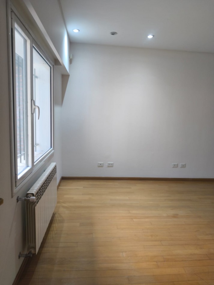 CASA GERENCIAL  3 DORMITORIOS