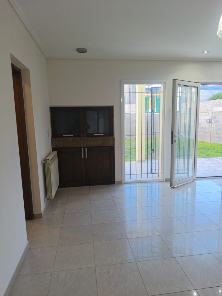 CASA GERENCIAL  3 DORMITORIOS