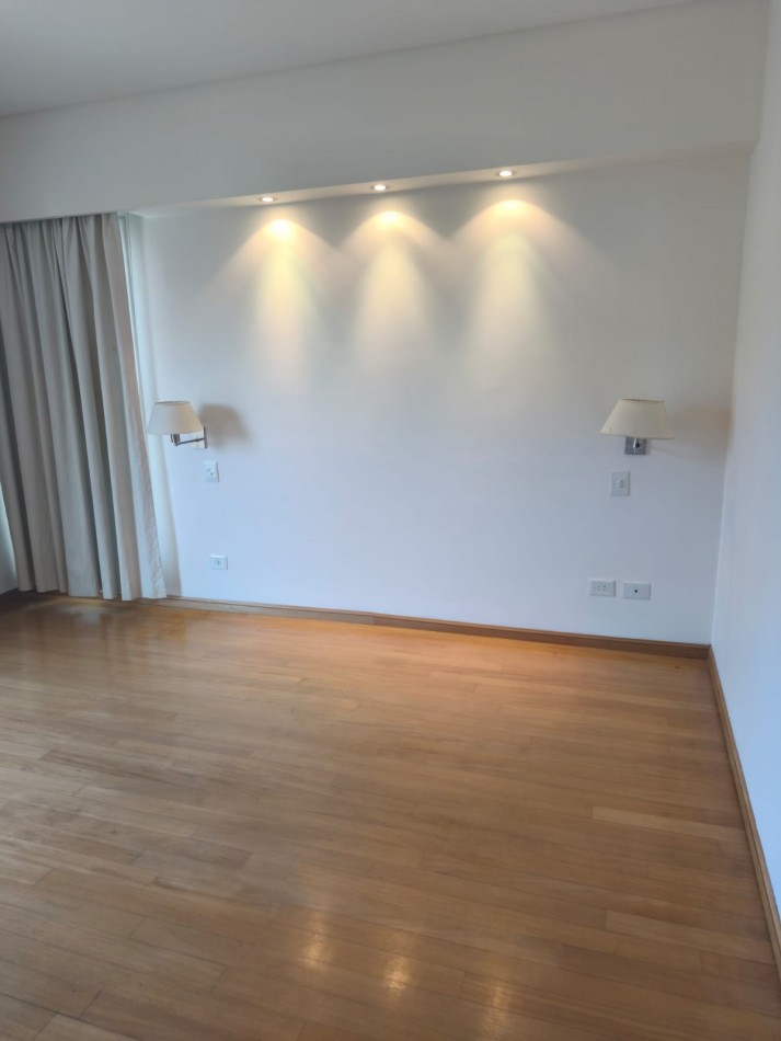 CASA GERENCIAL  3 DORMITORIOS