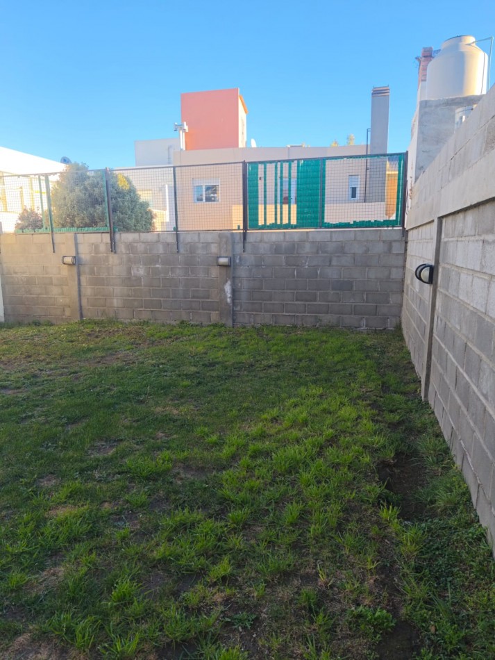 CASA GERENCIAL  3 DORMITORIOS
