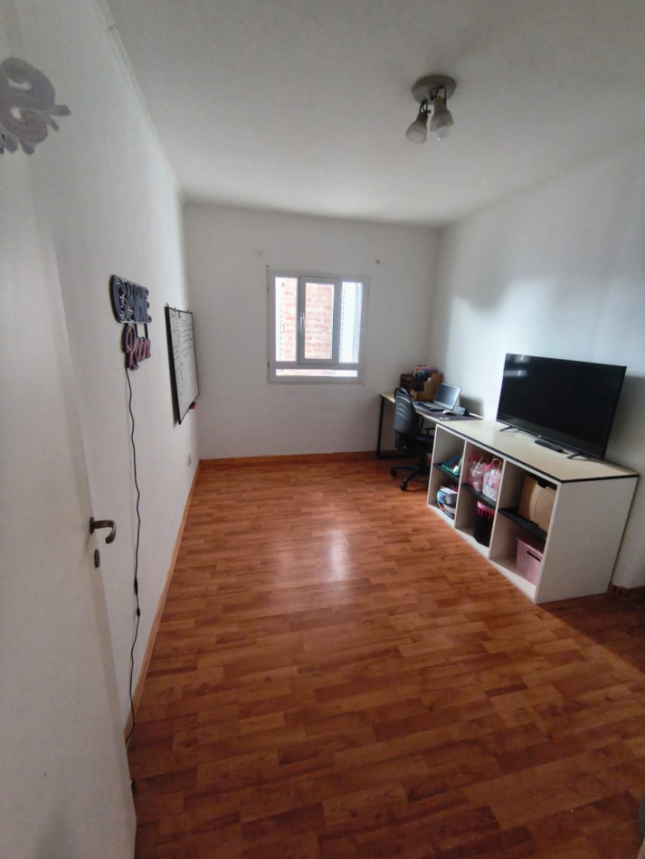 CASA 4 DORMITORIOS + QUINCHO CON DORM.