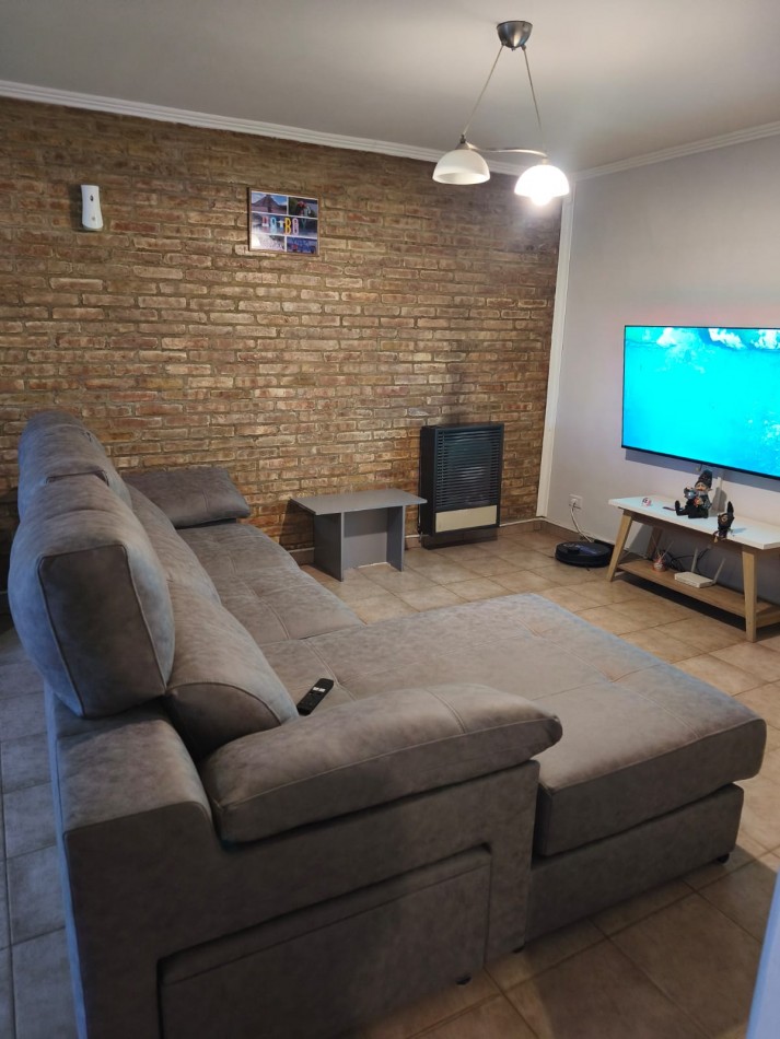 CASA 4 DORMITORIOS + QUINCHO CON DORM.