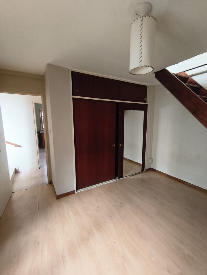 CASA DUPLEX 3 DORM- CENTRO