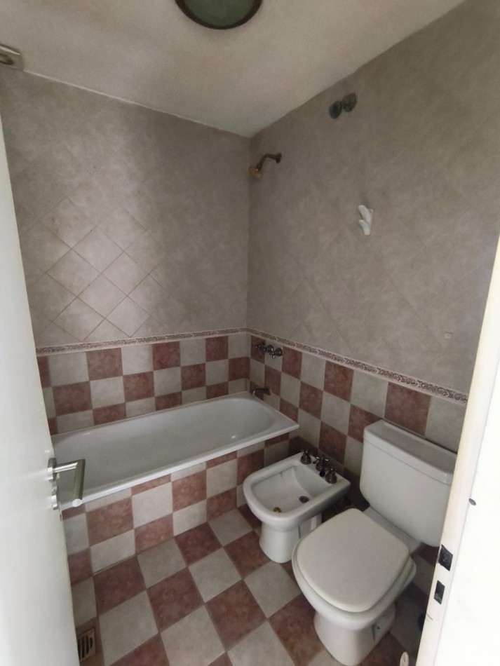 CASA DUPLEX 3 DORM- CENTRO