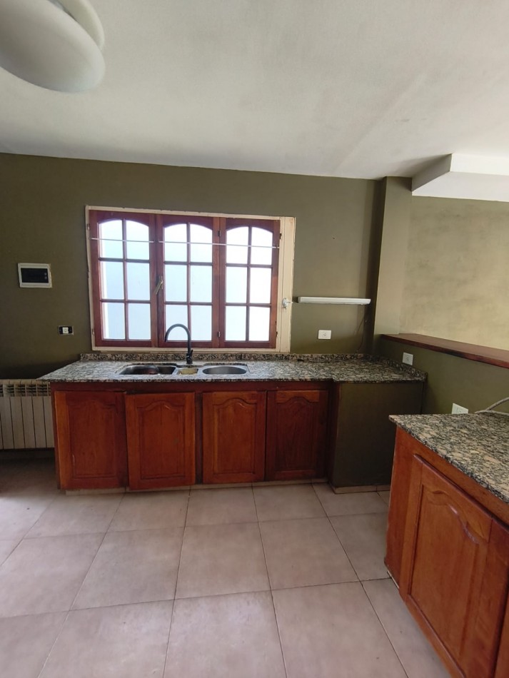 CASA DUPLEX 3 DORM- CENTRO