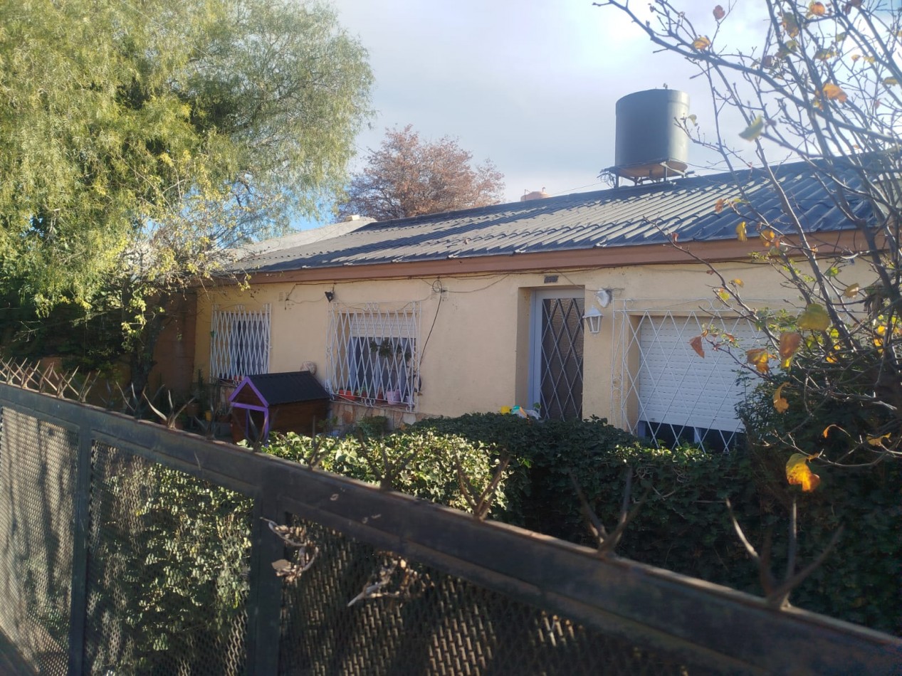 Propiedad compuesta de 3 viviendas 