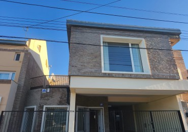 CASA GERENCIAL  3 DORMITORIOS